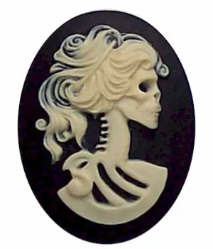 40x30mm Black and Ivory skull Skeleton Resin Cameo 269x