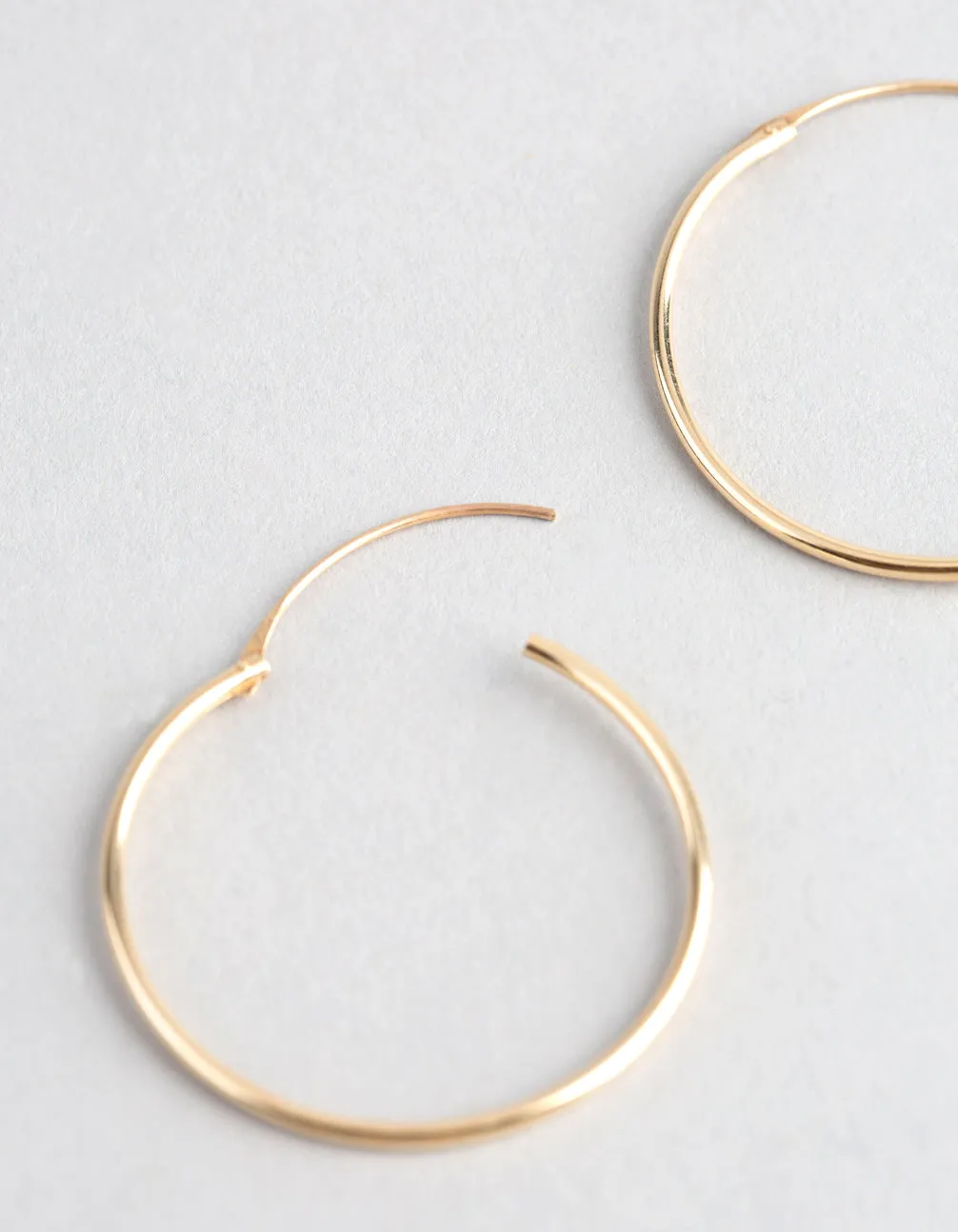 9ct Gold 25mm Fine Hoop Earrings