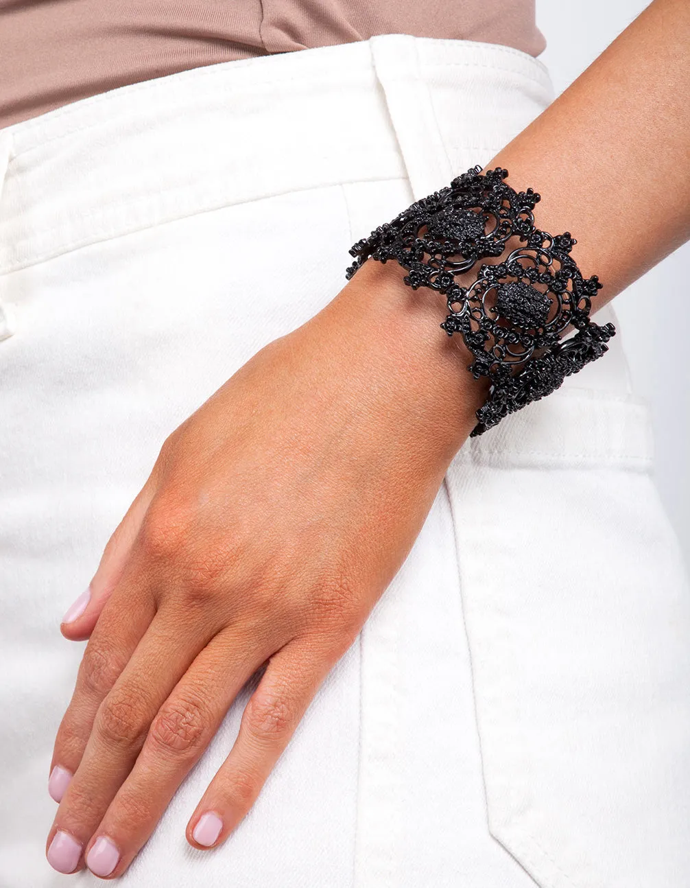 Black Crater Stretch Bracelet