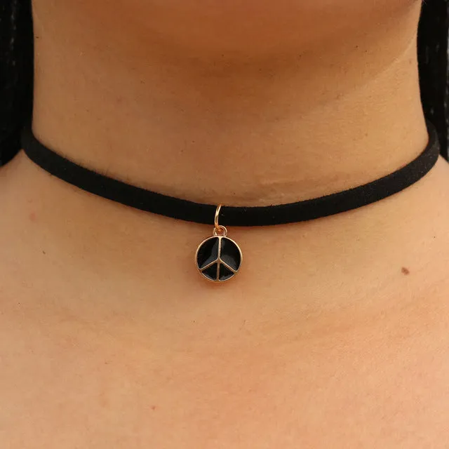 Choker Necklaces Women Black Velvet Suede Leather Chain Short Collares Fashion Jewelry Crown Peace Gothic 90's Bijoux Steampunk