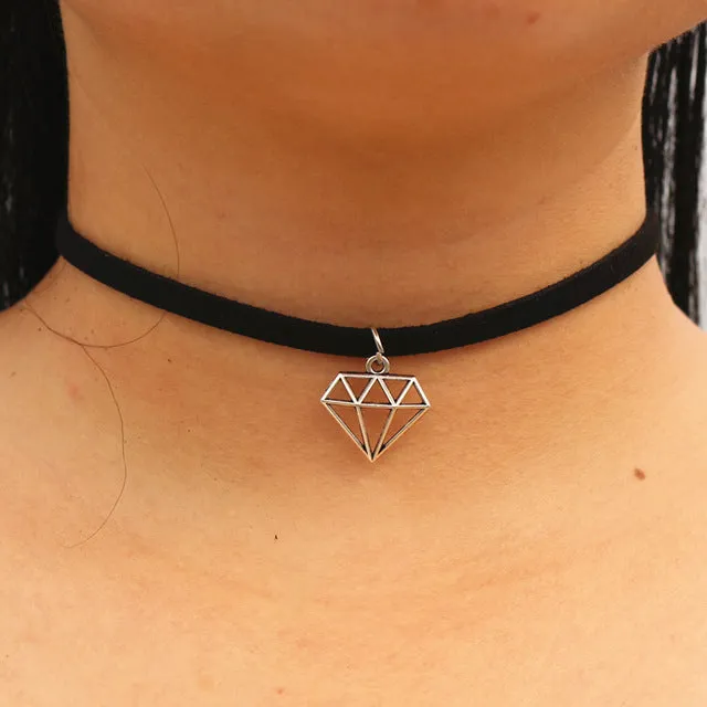 Choker Necklaces Women Black Velvet Suede Leather Chain Short Collares Fashion Jewelry Crown Peace Gothic 90's Bijoux Steampunk