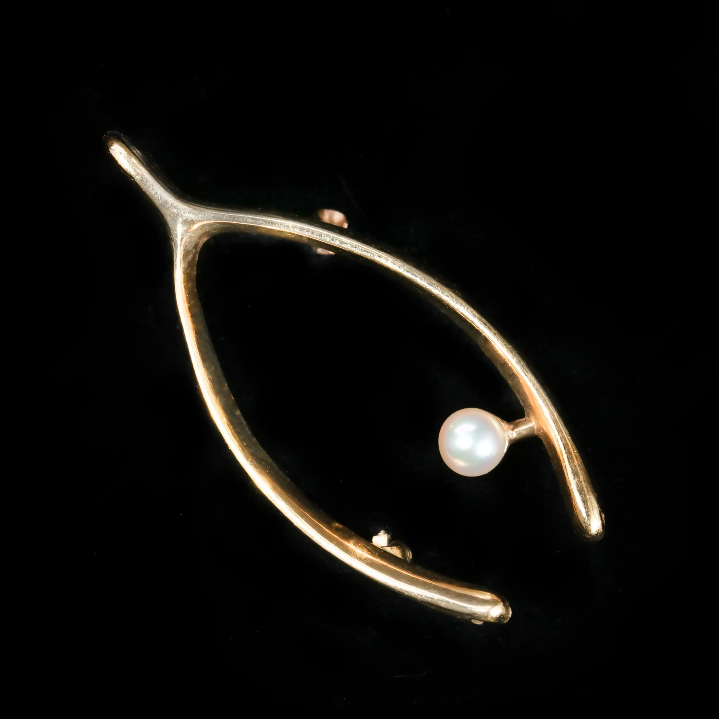 Estate 14k Yellow Gold Pearl Wishbone Brooch