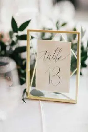 Geometric Gold Metal Photo Frame VR0008 table number 8.3"x5"