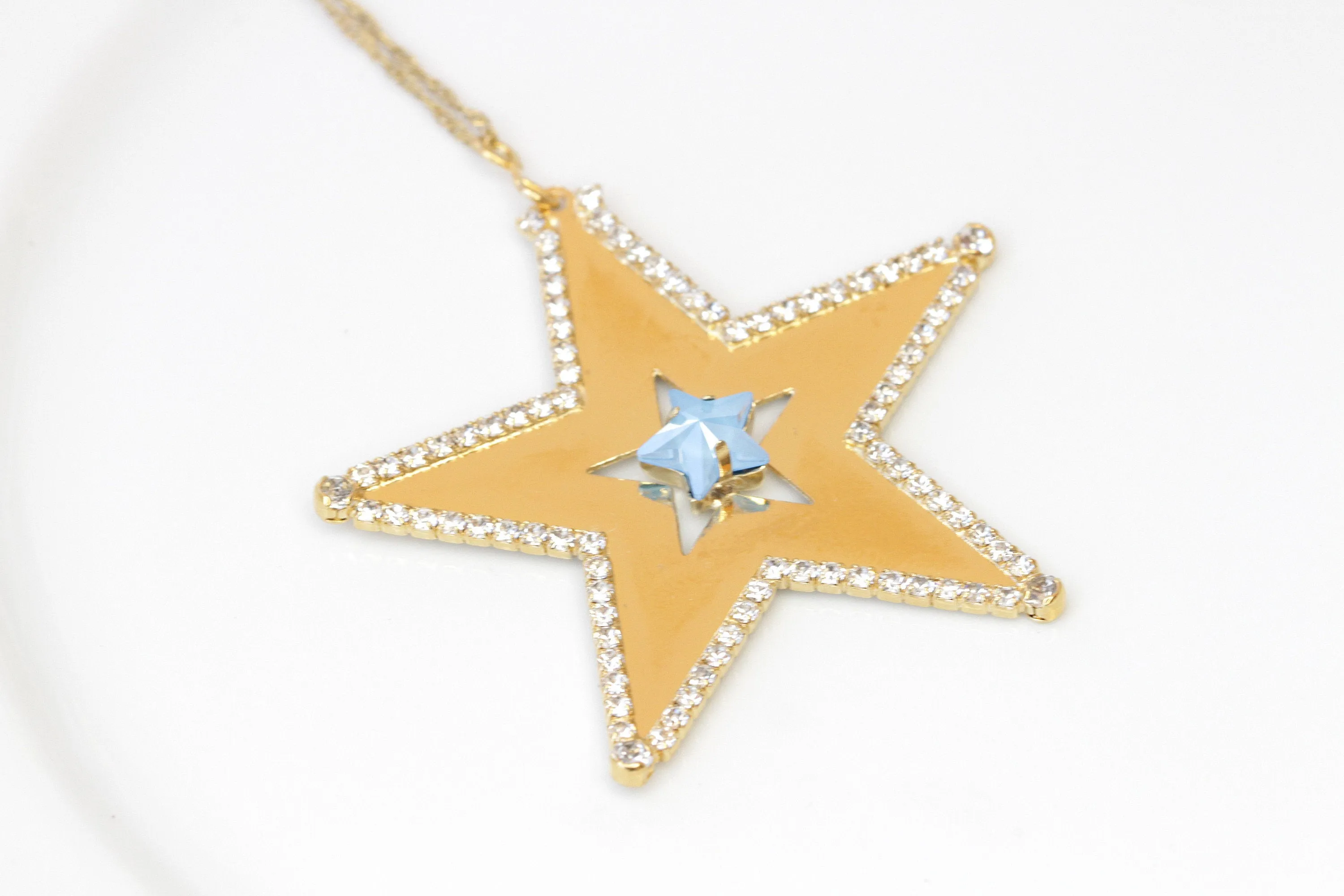 GOLD STAR NECKLACE