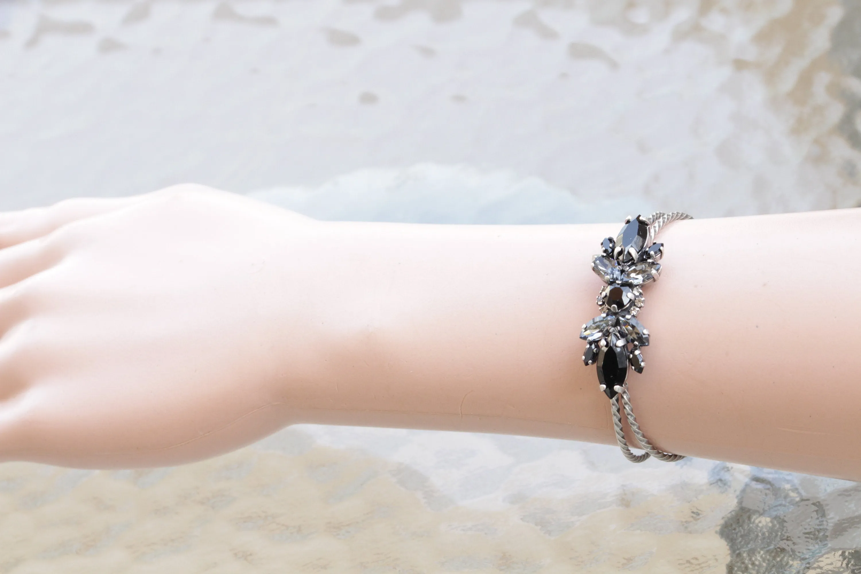 GRAY BLACK BRACELET