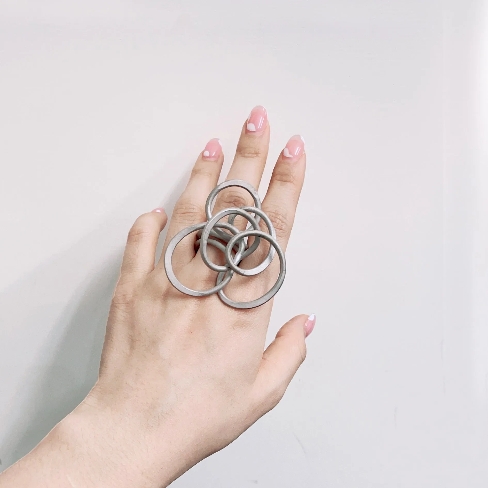 Mei Lee - Spaghetti Ring (L)