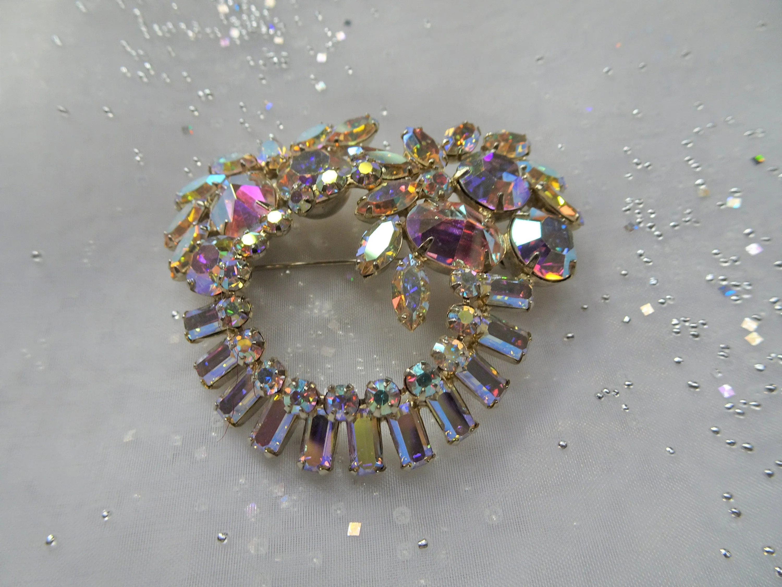 SPECTACULAR Large Art Glass Vintage Brooch, AB Rhinestones Pin,Mixture of Sparkling Cut Stones,Vintage Statement Brooch,Collectible Jewelry