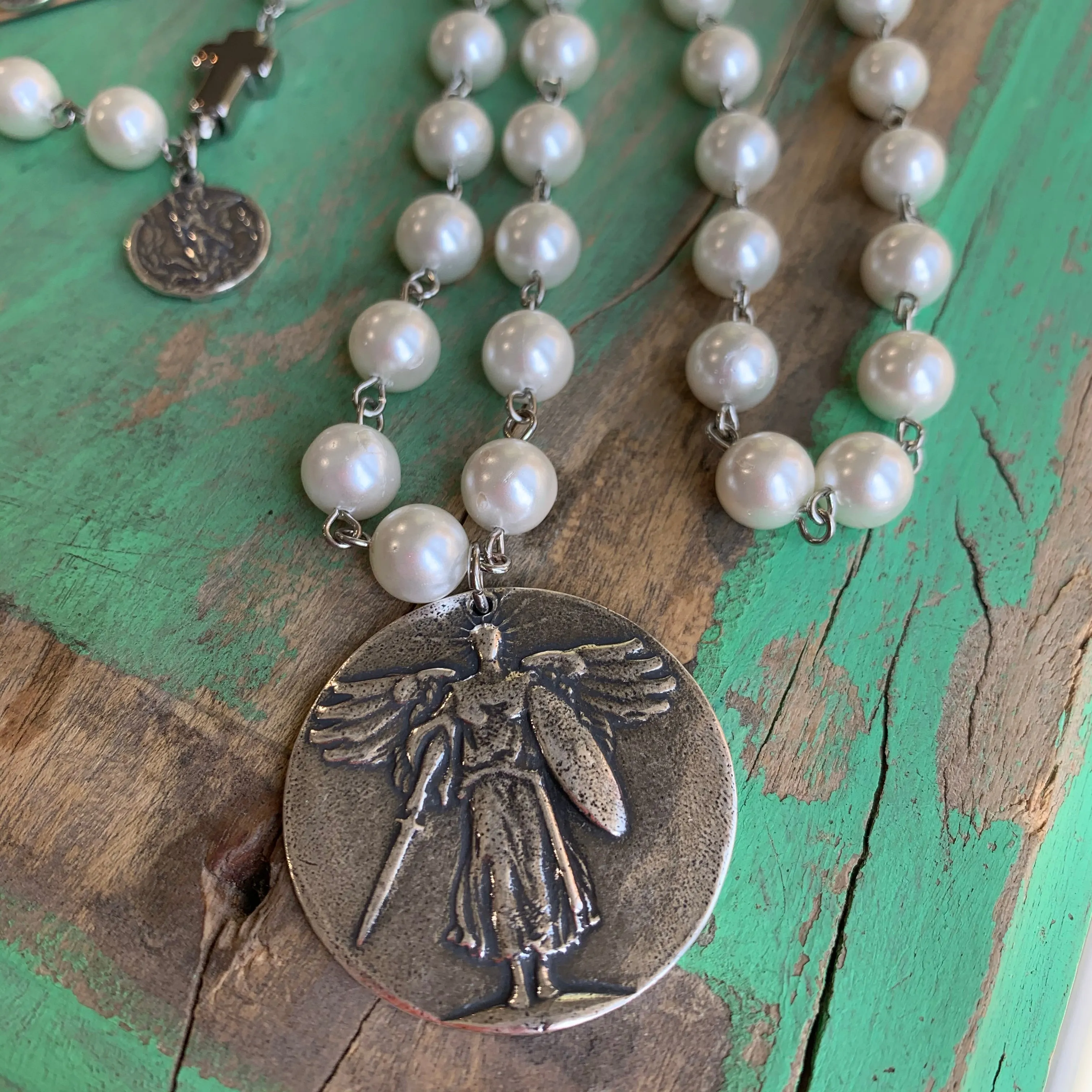 St Michael Pearl Set