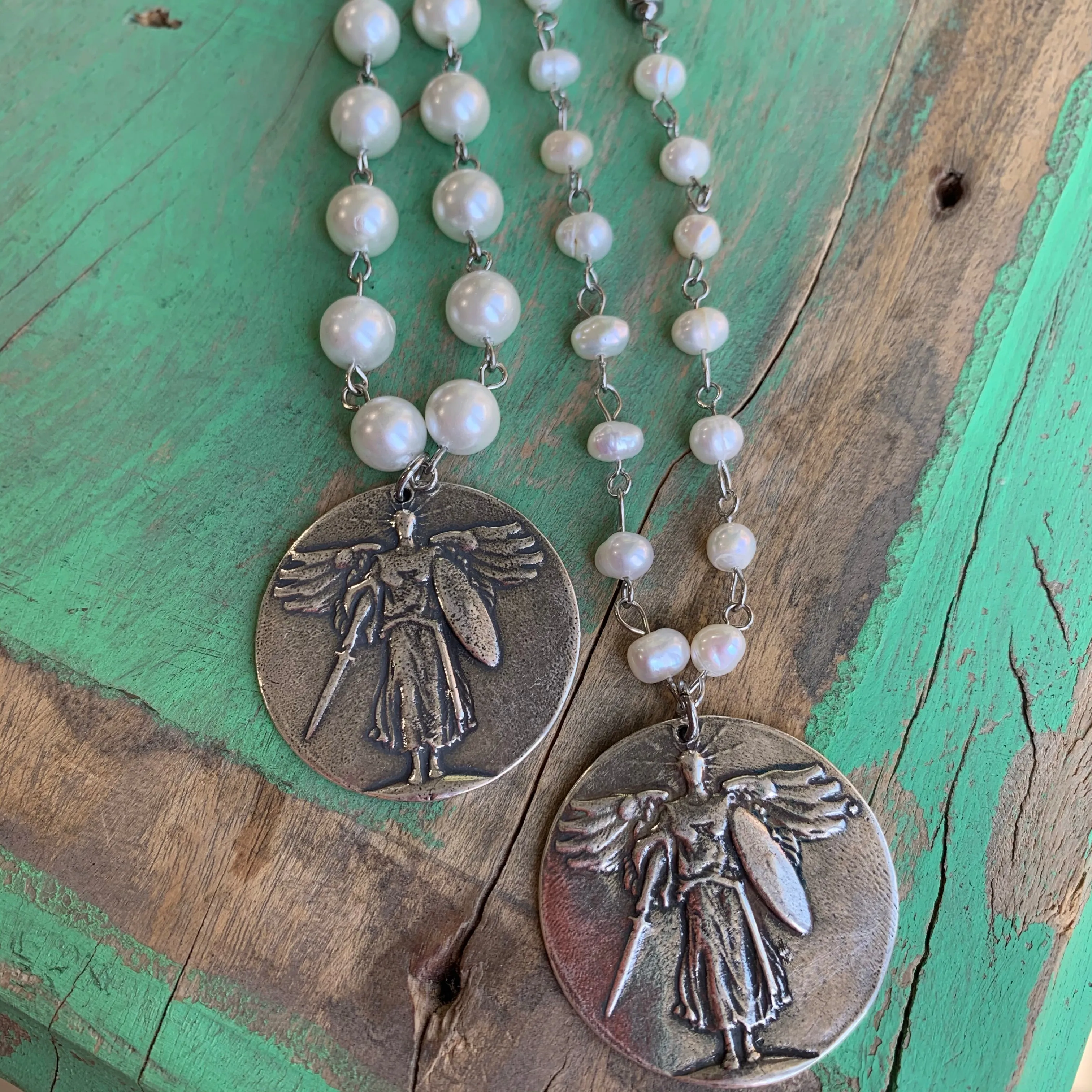 St Michael Pearl Set