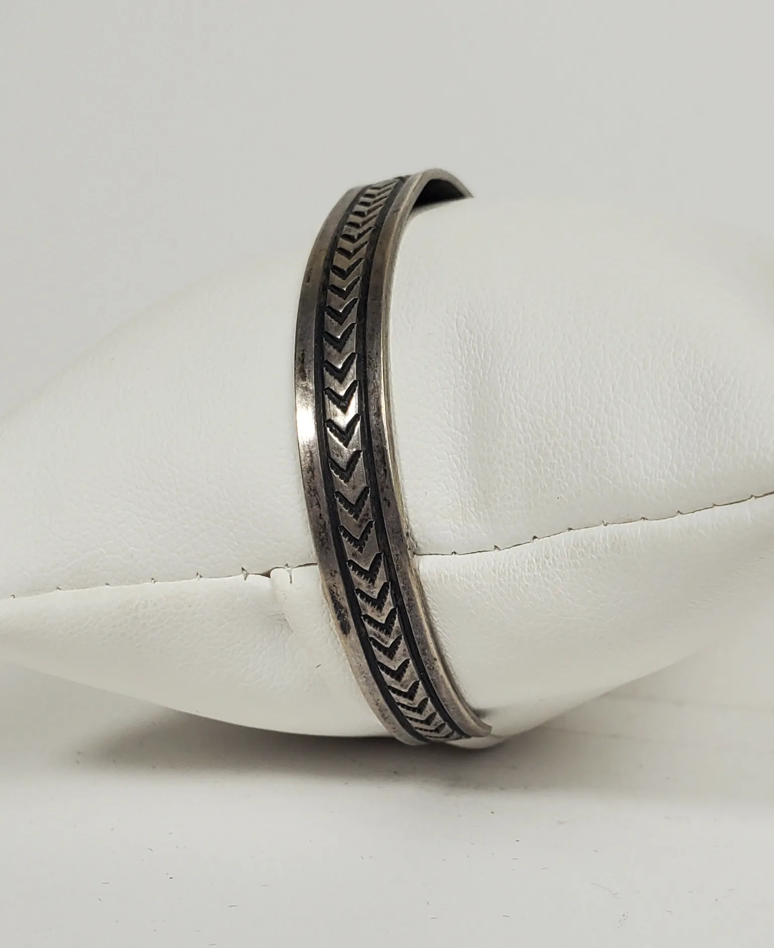 Vintage Engraved Design Silver Bangle Bracelet